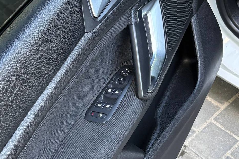 Продам Peugeot 308 НЕ МАЛЬОВАНИЙ 101%  2021 года в Львове
