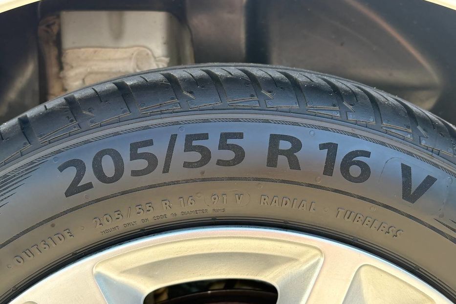 Продам Peugeot 308 НЕ МАЛЬОВАНИЙ 101%  2021 года в Львове