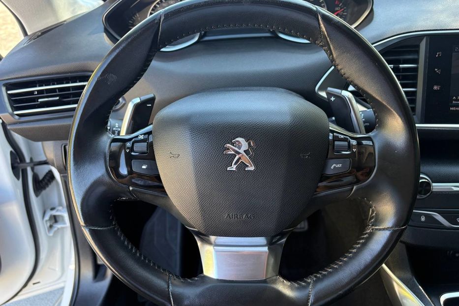 Продам Peugeot 308 НЕ МАЛЬОВАНИЙ 101%  2021 года в Львове
