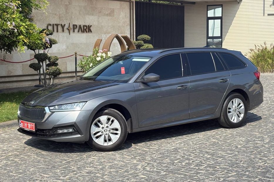Продам Skoda Octavia A8 LED NAV НЕ МАЛЬОВАНА 101%   2022 года в Львове