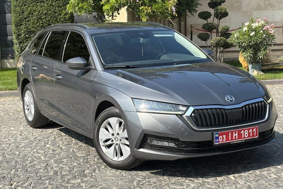 Продам Skoda Octavia A8 LED NAV НЕ МАЛЬОВАНА 101%   2022 года в Львове