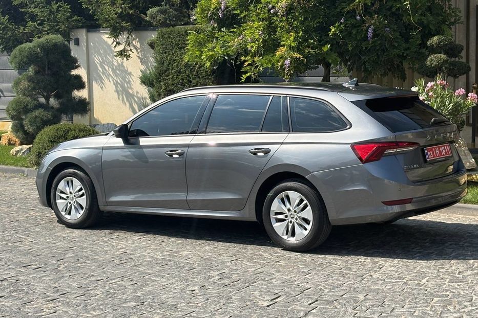 Продам Skoda Octavia A8 LED NAV НЕ МАЛЬОВАНА 101%   2022 года в Львове