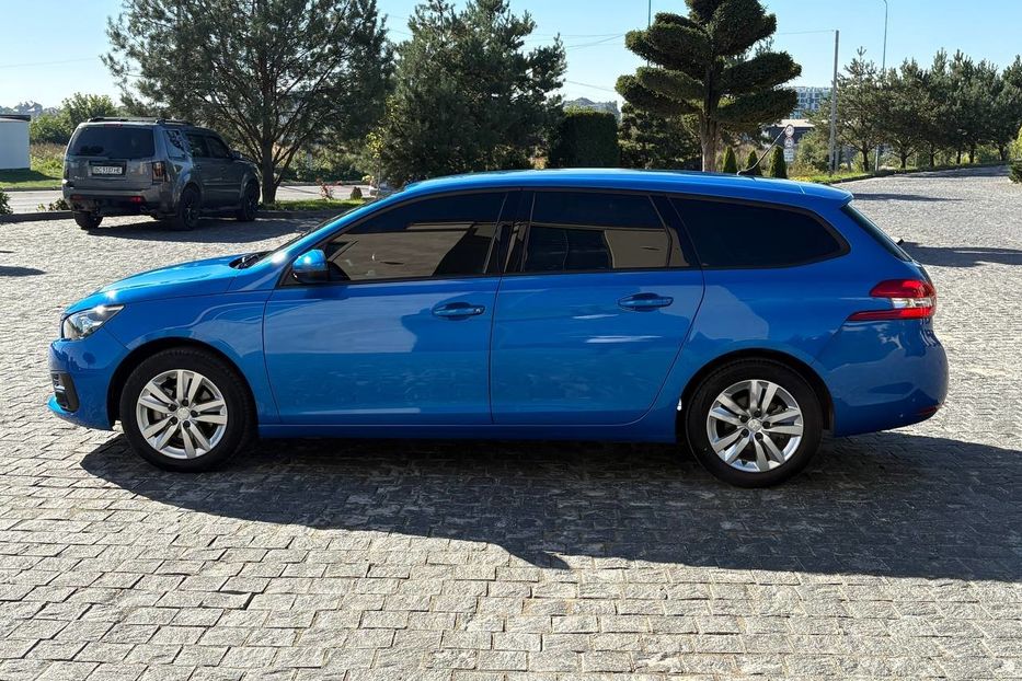 Продам Peugeot 308 LED NAV KLIM НЕ МАЛЬОВАНИЙ 101 2021 года в Львове
