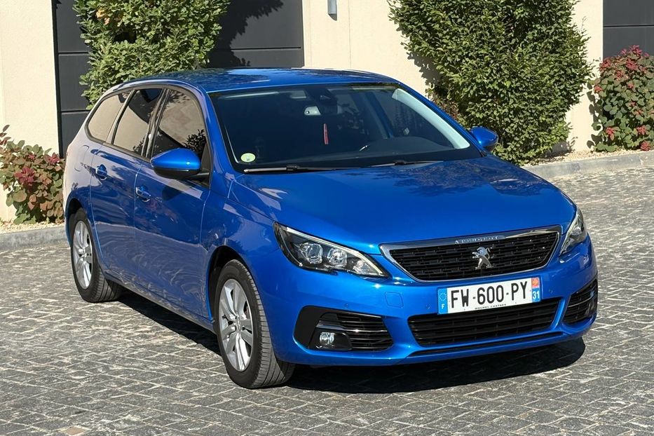 Продам Peugeot 308 LED NAV KLIM НЕ МАЛЬОВАНИЙ 101 2021 года в Львове