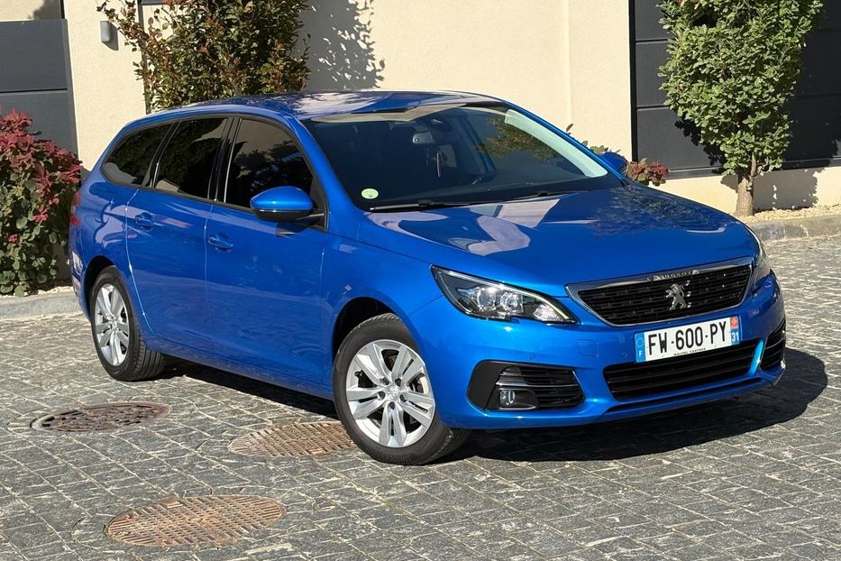 Продам Peugeot 308 LED NAV KLIM НЕ МАЛЬОВАНИЙ 101 2021 года в Львове