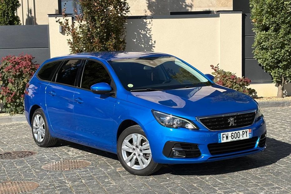 Продам Peugeot 308 LED NAV KLIM НЕ МАЛЬОВАНИЙ 101 2021 года в Львове