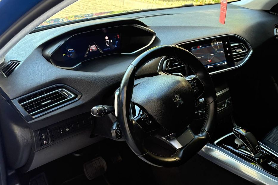 Продам Peugeot 308 LED NAV KLIM НЕ МАЛЬОВАНИЙ 101 2021 года в Львове