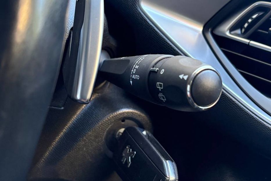 Продам Peugeot 308 LED NAV KLIM НЕ МАЛЬОВАНИЙ 101 2021 года в Львове