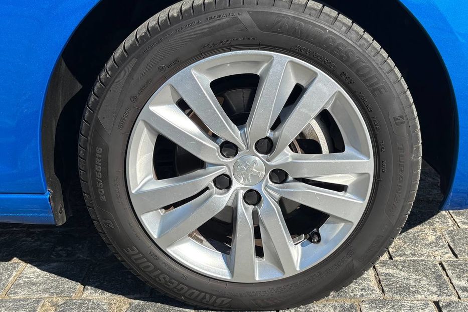 Продам Peugeot 308 LED NAV KLIM НЕ МАЛЬОВАНИЙ 101 2021 года в Львове