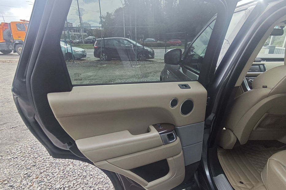 Продам Land Rover Range Rover Sport HSE 2014 года в Киеве