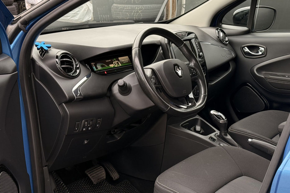 Продам Renault Zoe R90 44.1 kWh (92 к.с.)  2018 года в Киеве
