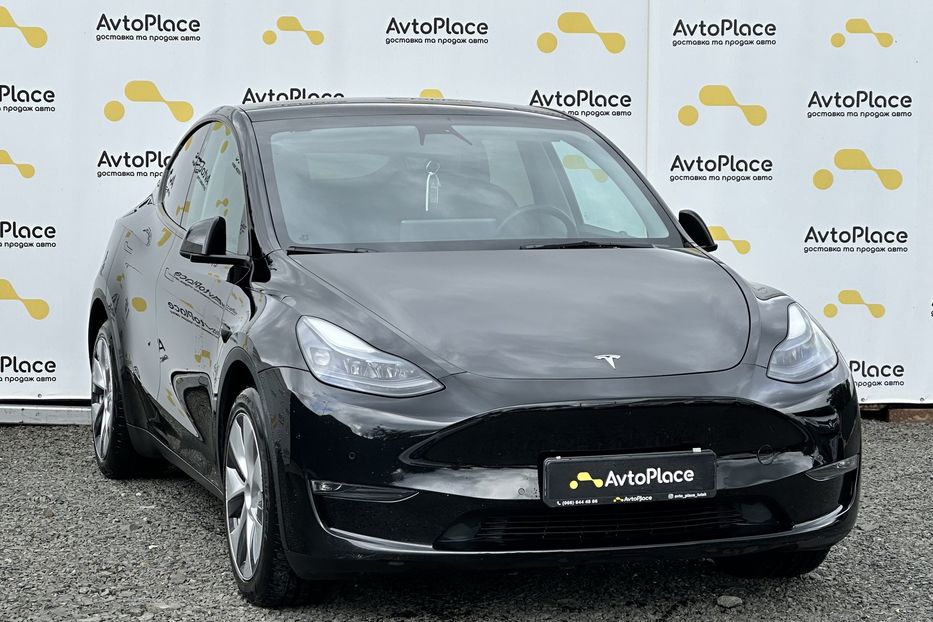 Продам Tesla Model Y 2022 года в Луцке