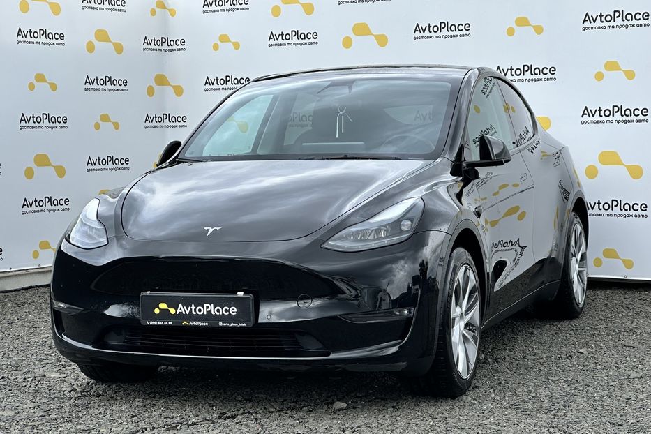 Продам Tesla Model Y 2022 года в Луцке