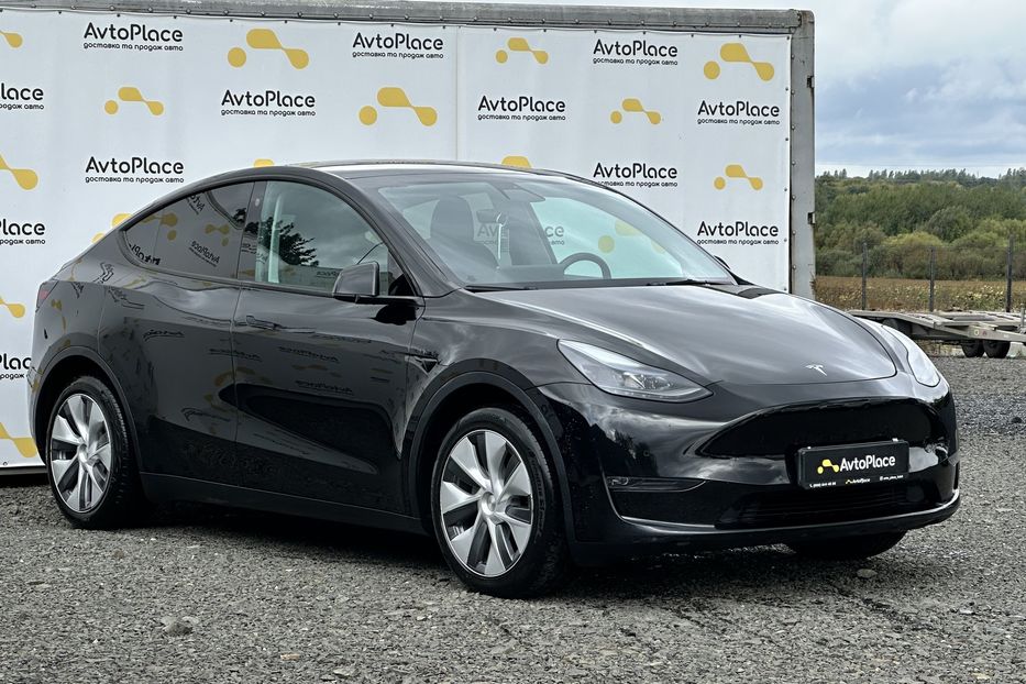 Продам Tesla Model Y 2022 года в Луцке