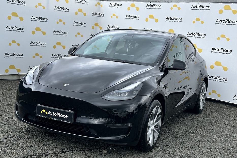 Продам Tesla Model Y 2022 года в Луцке
