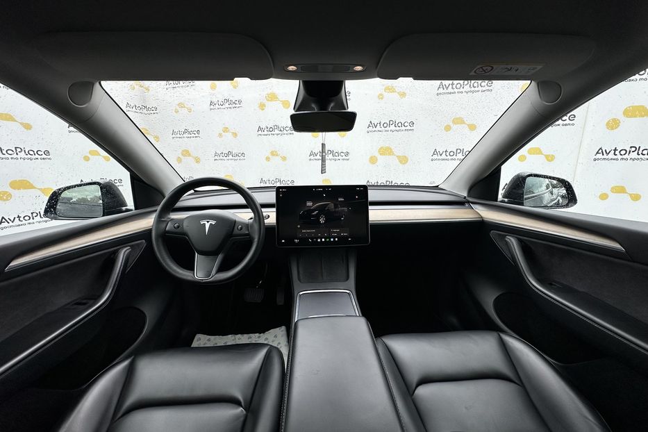 Продам Tesla Model Y 2022 года в Луцке