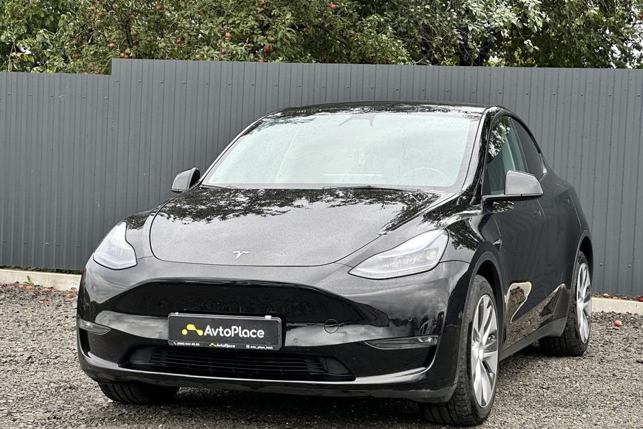 Продам Tesla Model Y 2022 года в Луцке