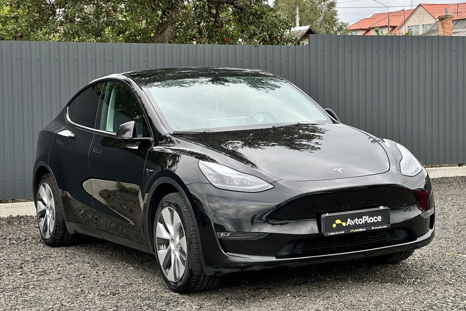 Продам Tesla Model Y 2022 года в Луцке