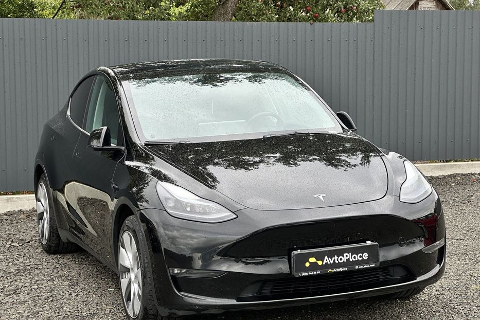 Продам Tesla Model Y 2022 года в Луцке