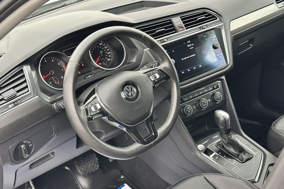 Продам Volkswagen Tiguan SE 2020 года в Луцке