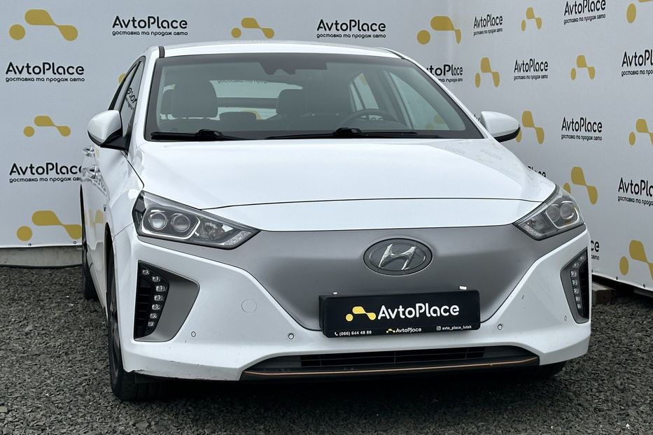 Продам Hyundai Ioniq 28 квт 2016 года в Луцке
