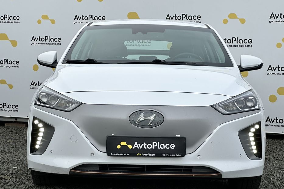 Продам Hyundai Ioniq 28 квт 2016 года в Луцке