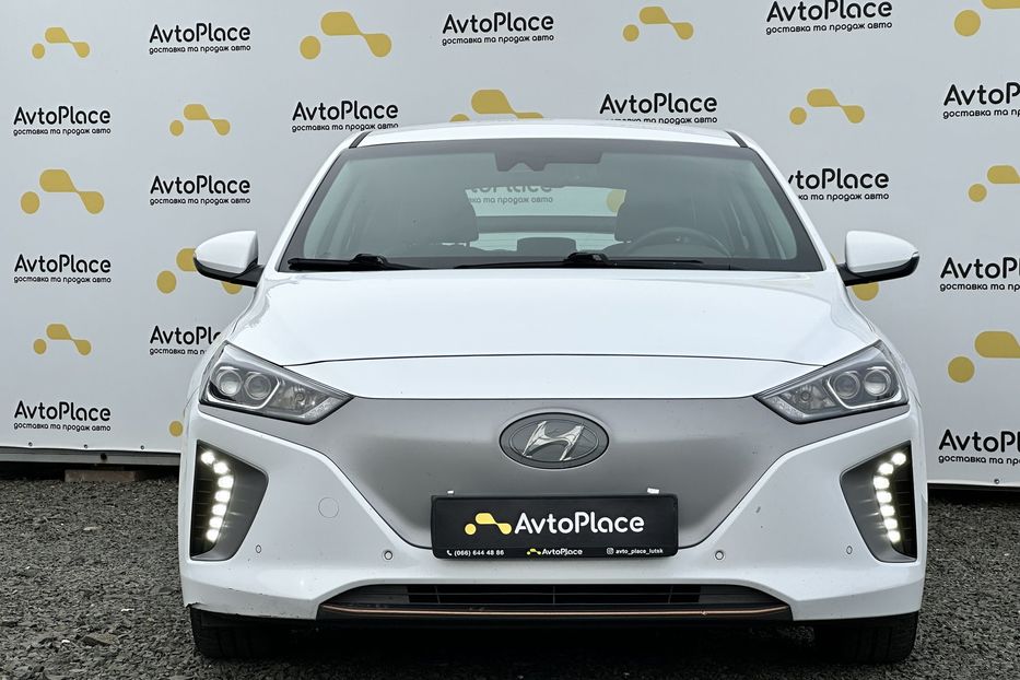 Продам Hyundai Ioniq 28 квт 2016 года в Луцке