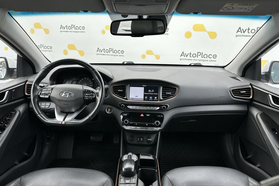 Продам Hyundai Ioniq 28 квт 2016 года в Луцке