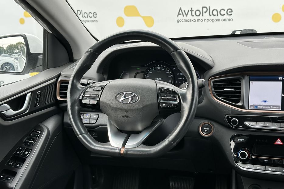 Продам Hyundai Ioniq 28 квт 2016 года в Луцке
