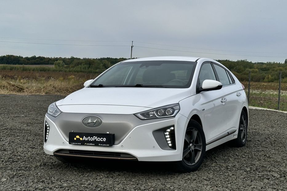 Продам Hyundai Ioniq 28 квт 2016 года в Луцке