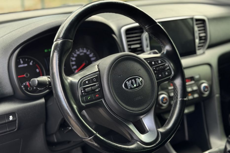 Продам Kia Sportage 2018 года в г. Умань, Черкасская область