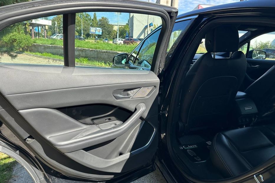 Продам Jaguar SL I-Pace  2018 года в Черновцах