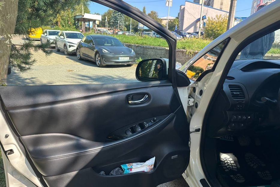 Продам Nissan Leaf 2017 года в Черновцах