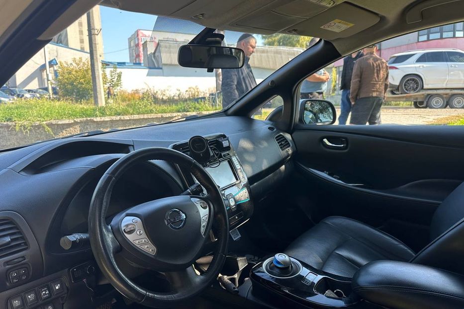 Продам Nissan Leaf 2017 года в Черновцах