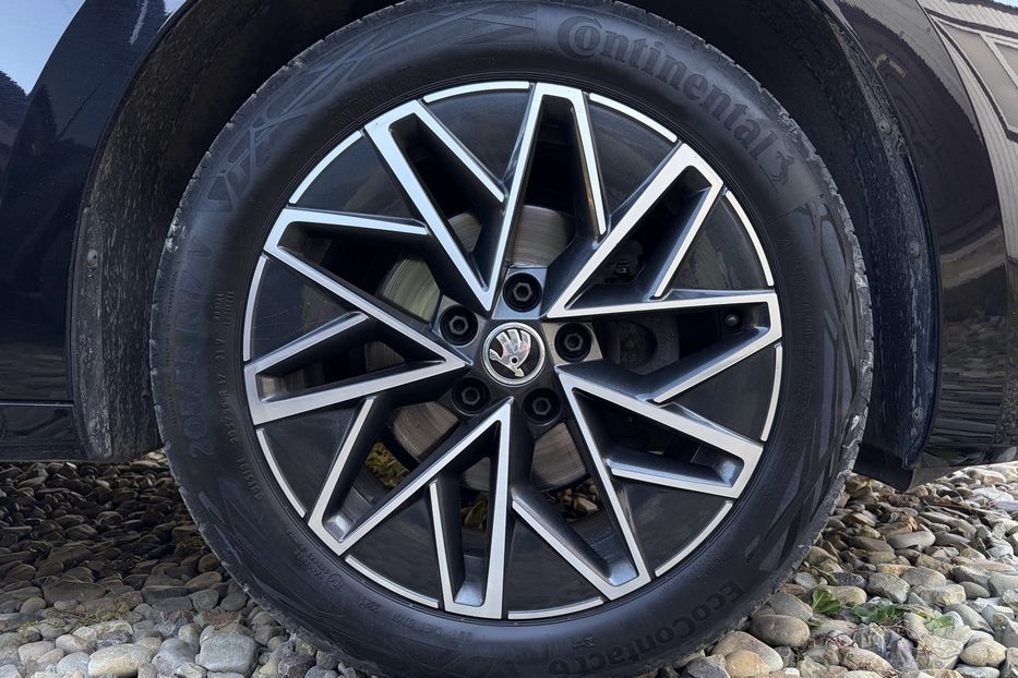 Продам Skoda Octavia А8 2.0 TDI 150к. FULL LED 2022 года в Львове