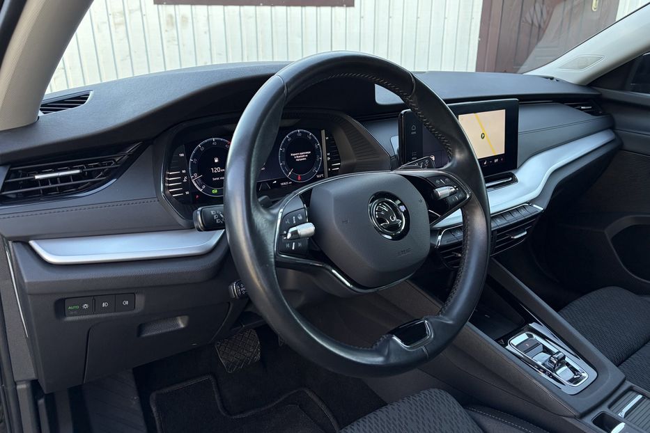 Продам Skoda Octavia А8 2.0 TDI 150к. FULL LED 2022 года в Львове