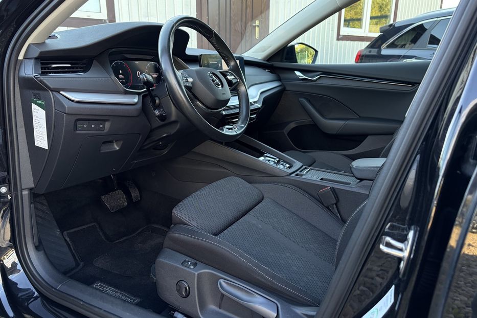 Продам Skoda Octavia А8 2.0 TDI 150к. FULL LED 2022 года в Львове