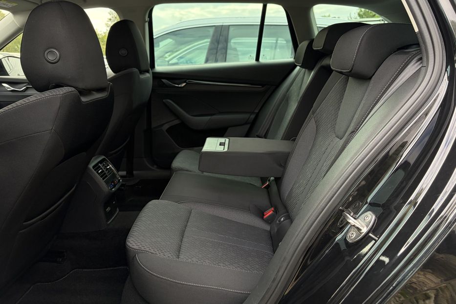 Продам Skoda Octavia А8 2.0 TDI 150к. FULL LED 2022 года в Львове