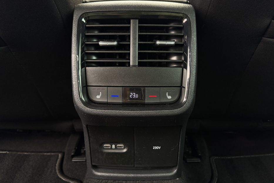 Продам Skoda Octavia А8 2.0 TDI 150к. FULL LED 2022 года в Львове