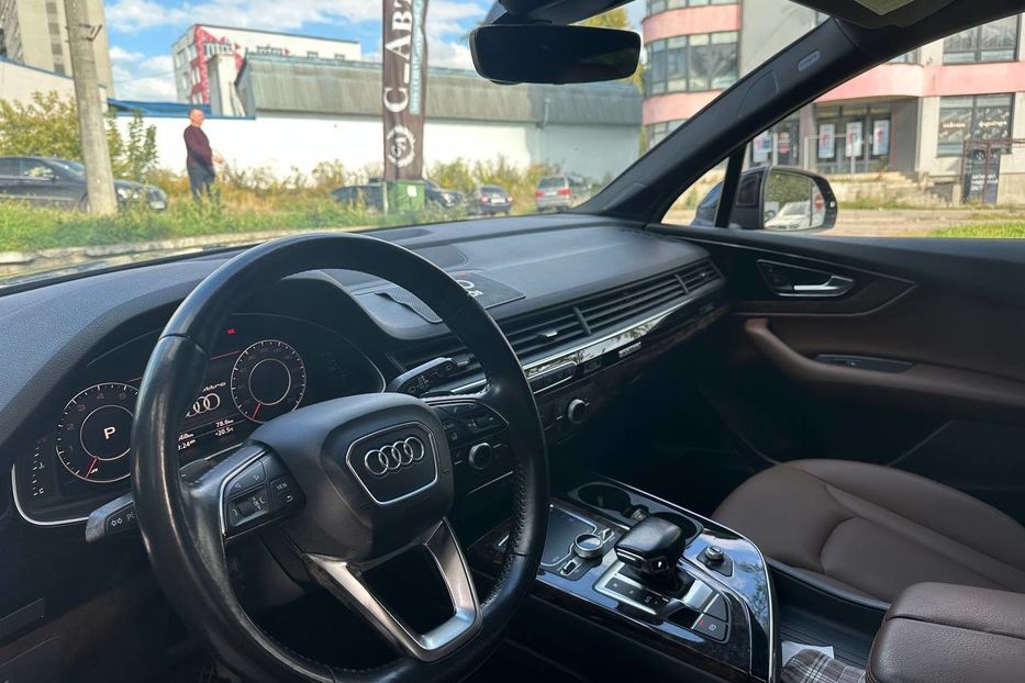 Продам Audi Q7 2017 года в Черновцах