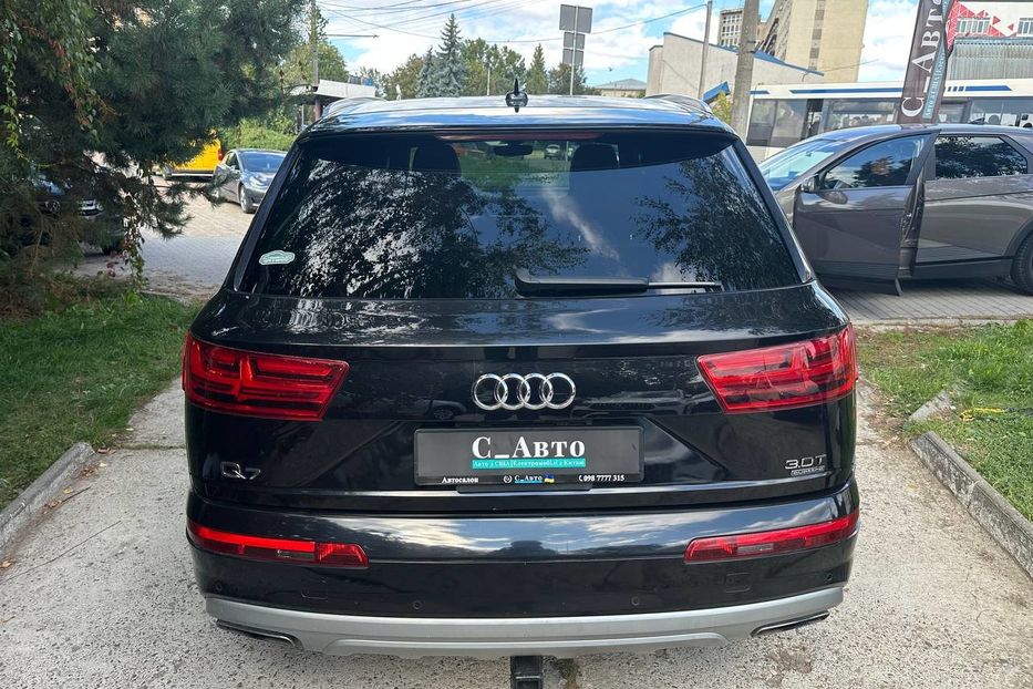 Продам Audi Q7 2017 года в Черновцах