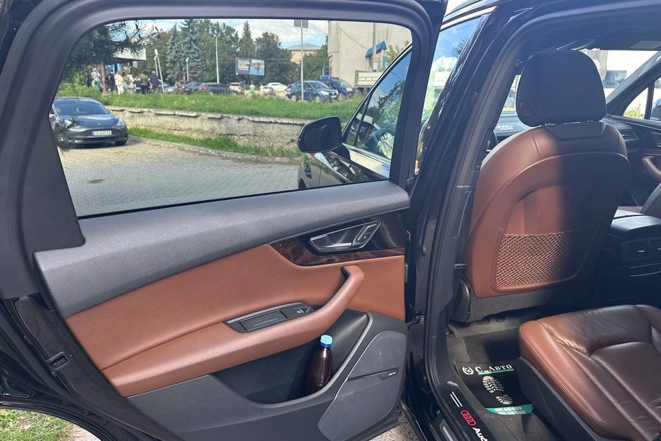 Продам Audi Q7 2017 года в Черновцах