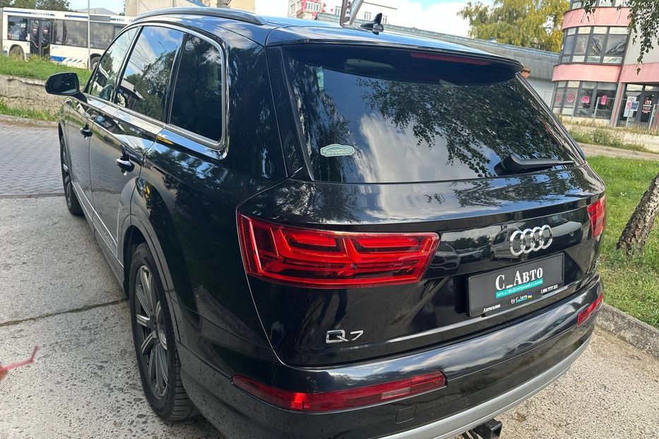 Продам Audi Q7 2017 года в Черновцах