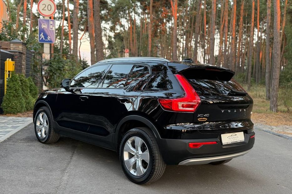 Продам Volvo XC60 XC40, T5 Momentum 2021 года в Киеве