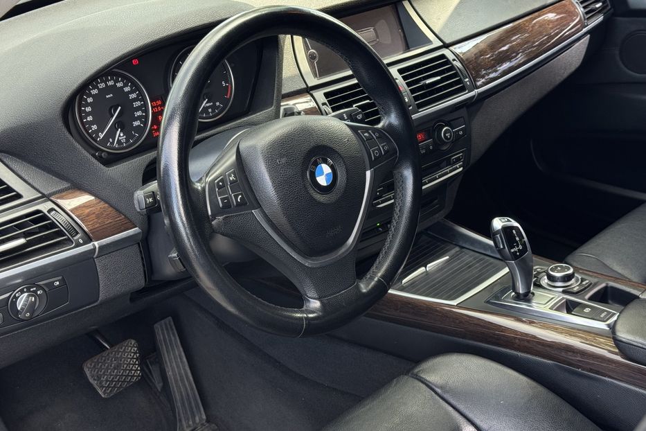 Продам BMW X5 Е70  xDrive (FL) 2012 года в г. Умань, Черкасская область
