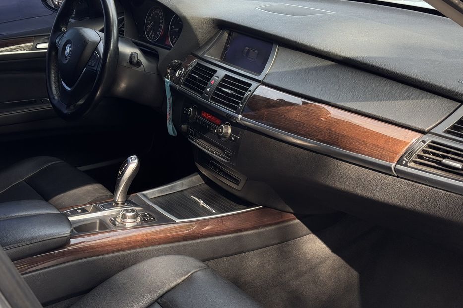 Продам BMW X5 Е70  xDrive (FL) 2012 года в г. Умань, Черкасская область