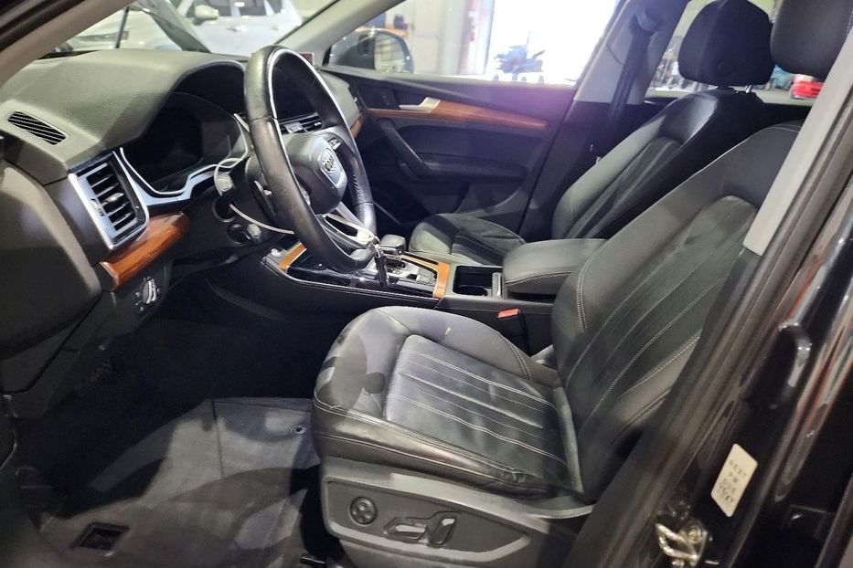 Продам Audi Q5 Premium Plus  2021 года в Львове