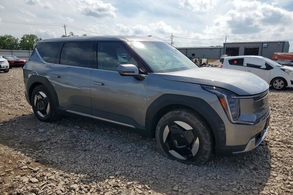 Продам Kia EV6 EV 9 2024 года в Львове