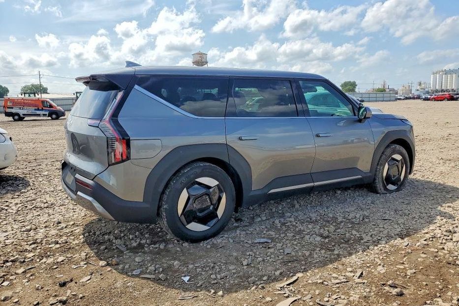 Продам Kia EV6 EV 9 2024 года в Львове