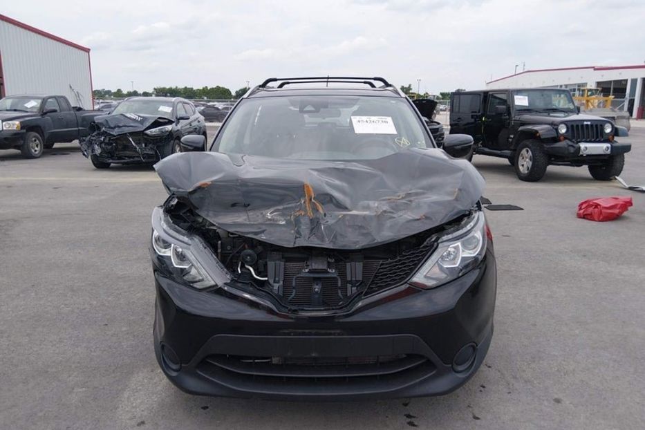 Продам Nissan Rogue Sport 2019 года в Львове